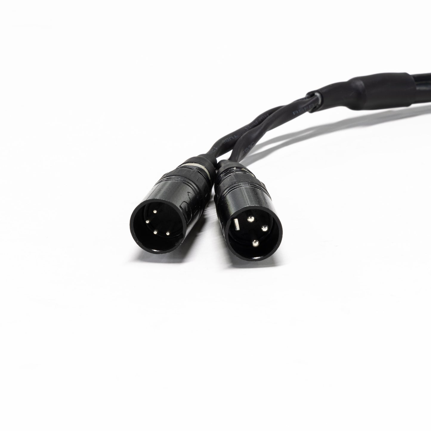 HYPER ACC PWR to XLR (Male)